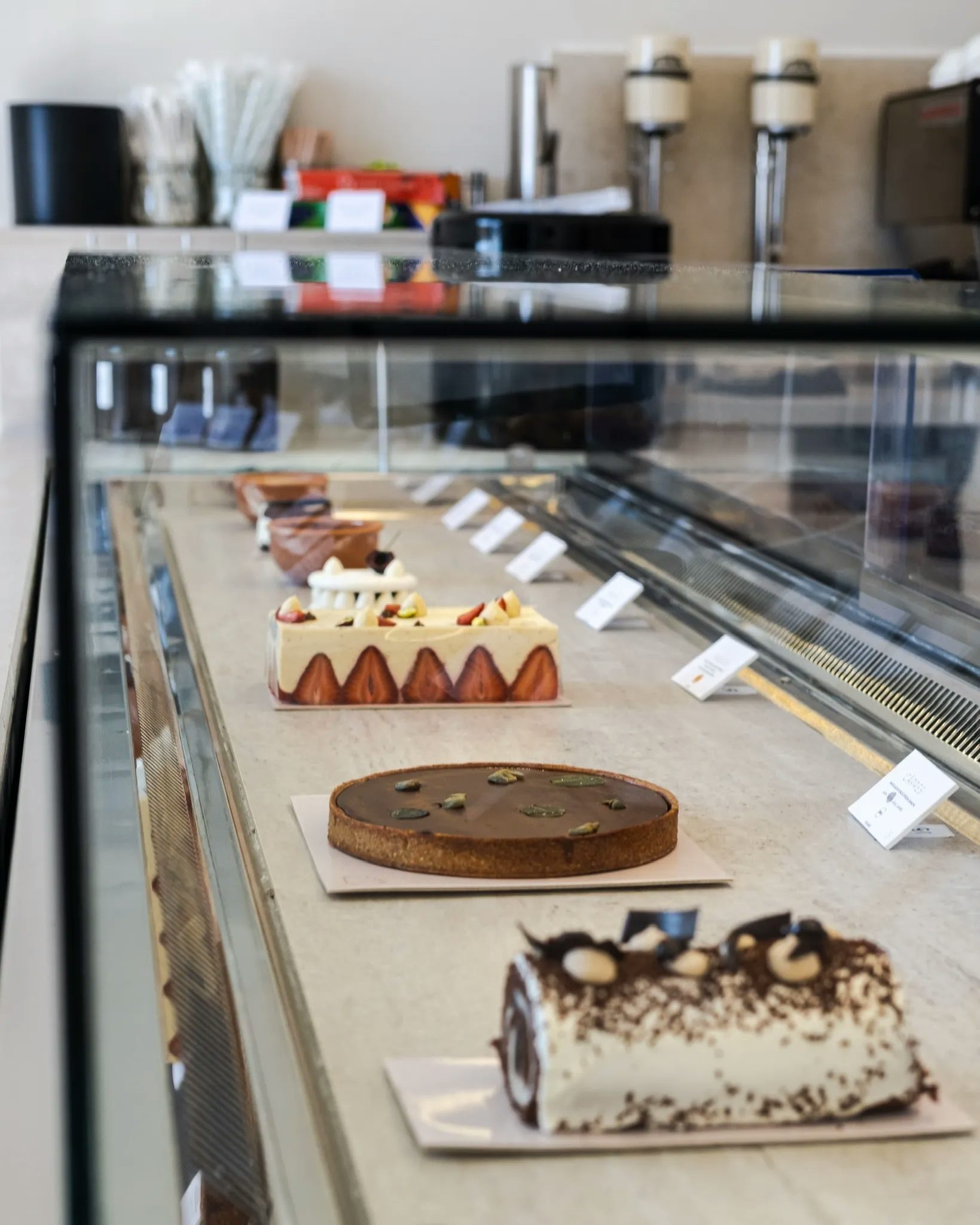 cannelait display desserts